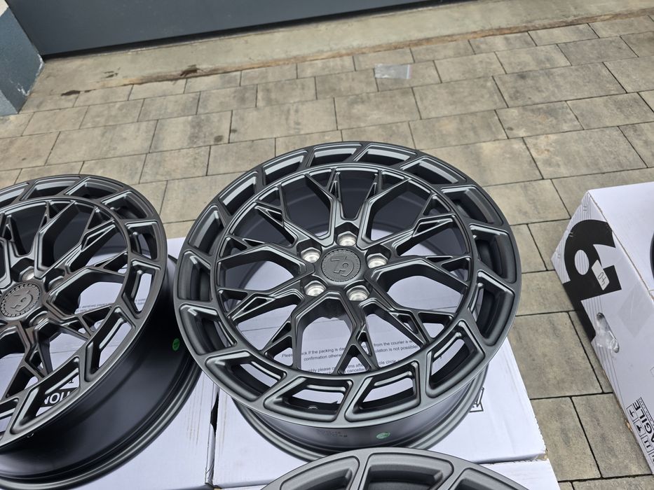 Felgi 18" 5x112 ET40 Audi A3 A4 A6 VW Passat Skoda Seat  !
