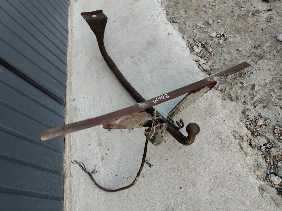 Hak holowniczy Mercedes Benz beczka 123 sedan