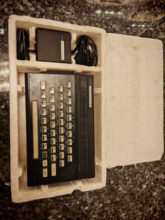 Komputer Timex 2048  (Sinclair Spectrum)