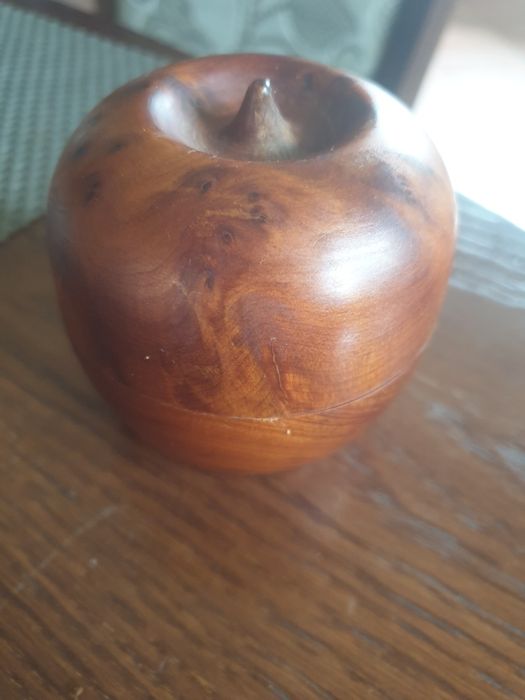 Drewniana szkatułka