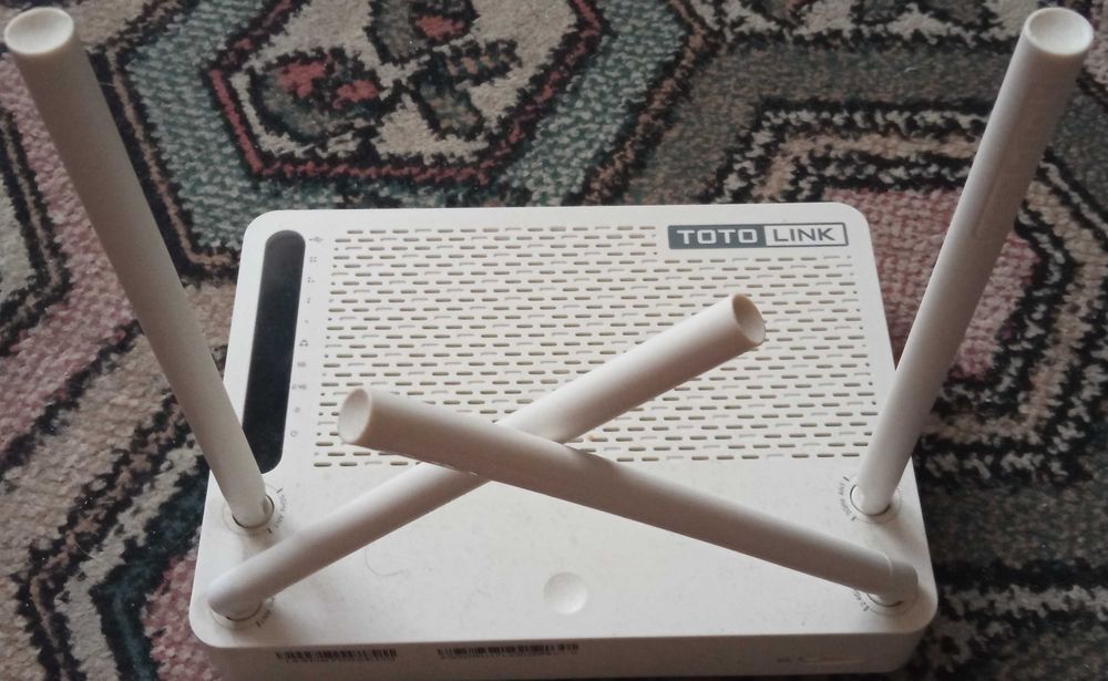 Router TotoLink A2004NS