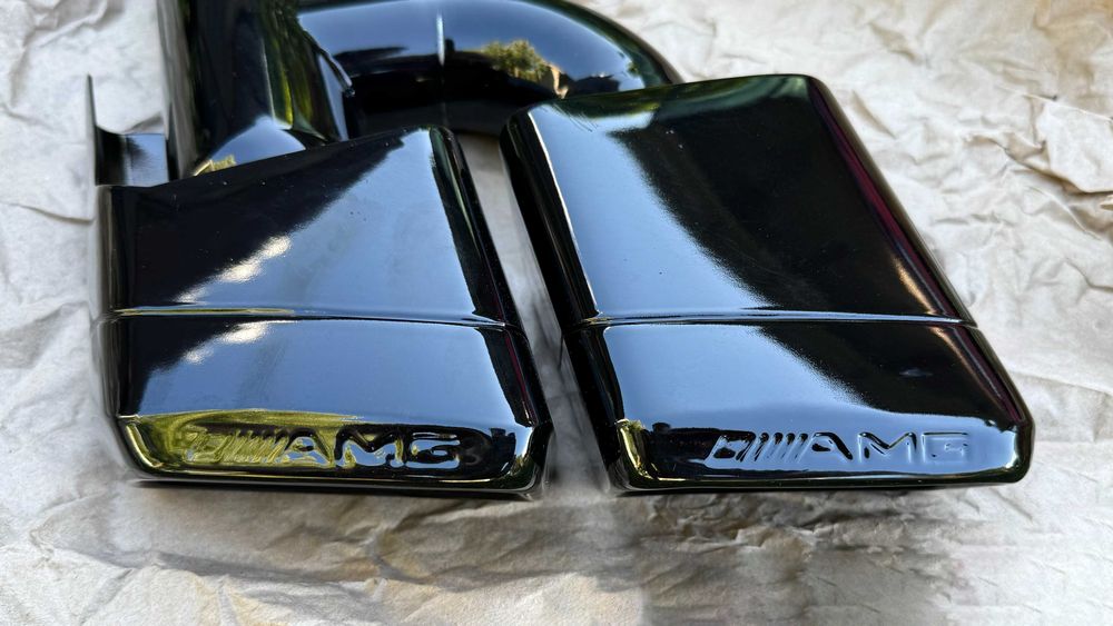 Насадки на вихлопні труби Mercedes W221 AMG