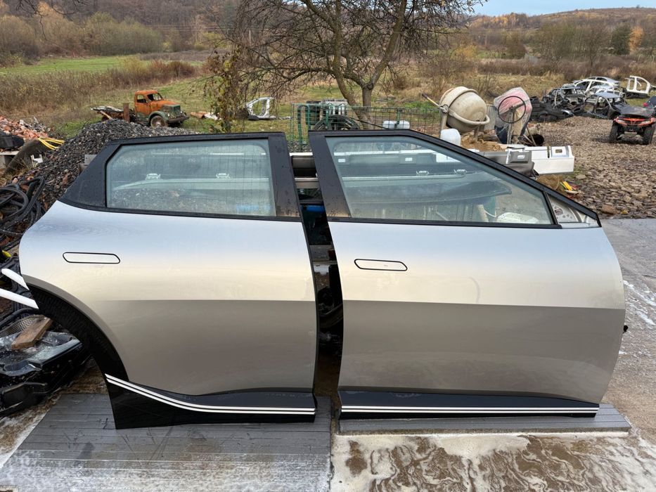 Двері KIA EV6 2022 року