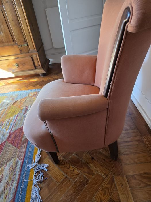 Cadeirão cor de laranja