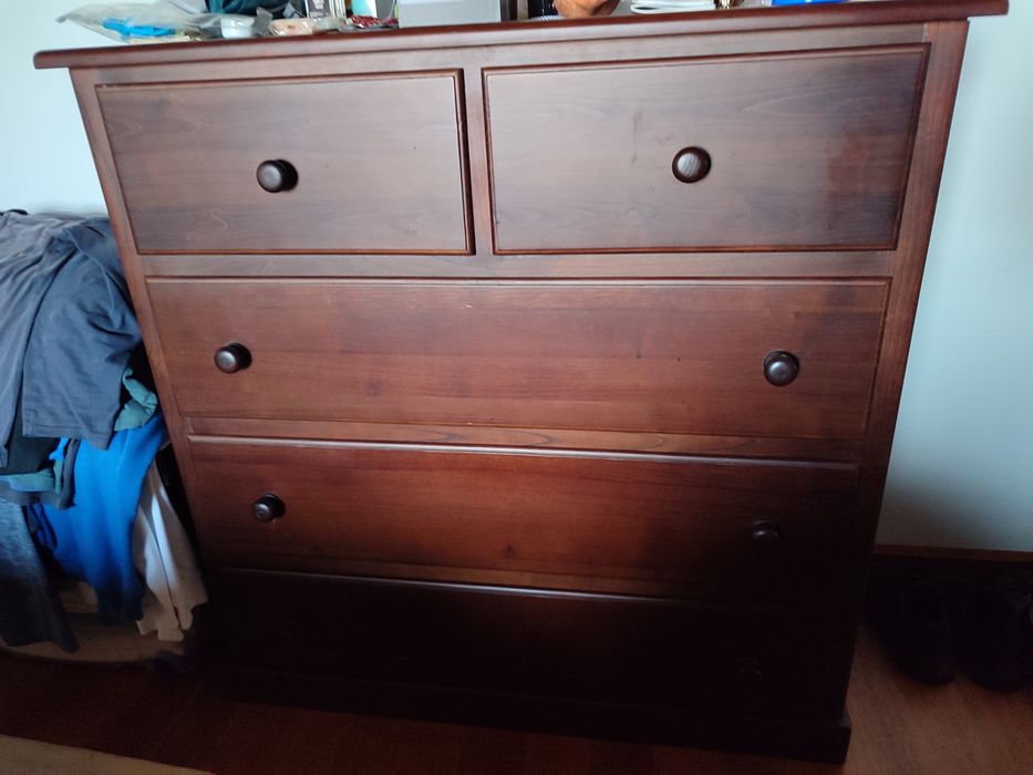 Conjunto de 2 mesas de cabeceira+ Cómoda com gavetas de madeira