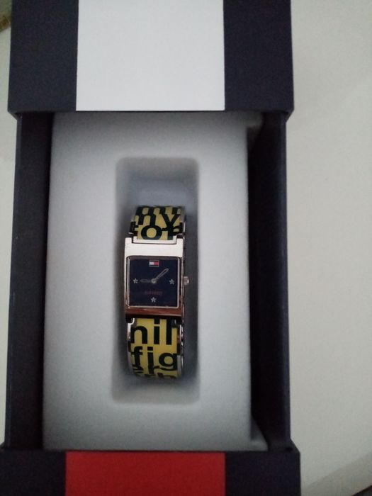 Relógio senhora da Tommy Hilfiger bonito e exclusivo.