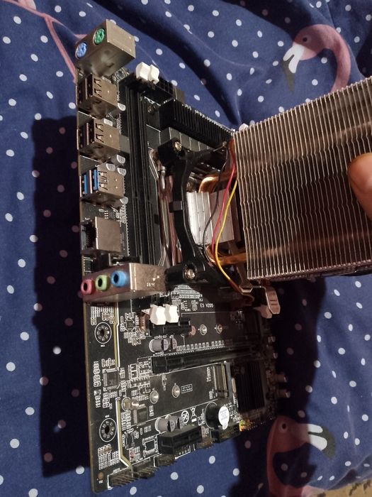 Робоча материнка 2011s