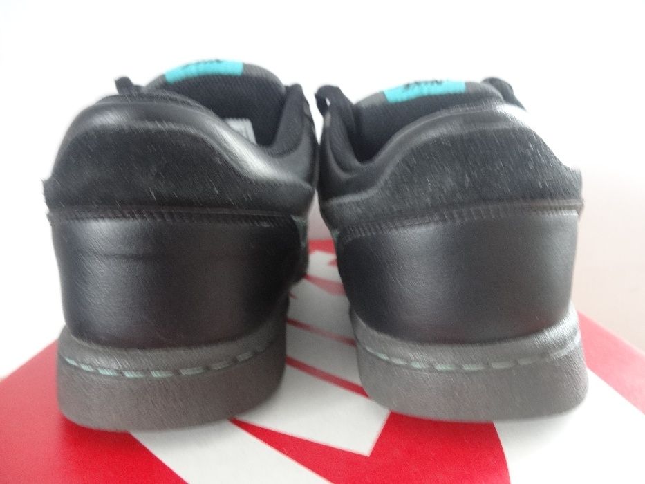 Buty Nike Renzo roz 41 Skóra Sportowe