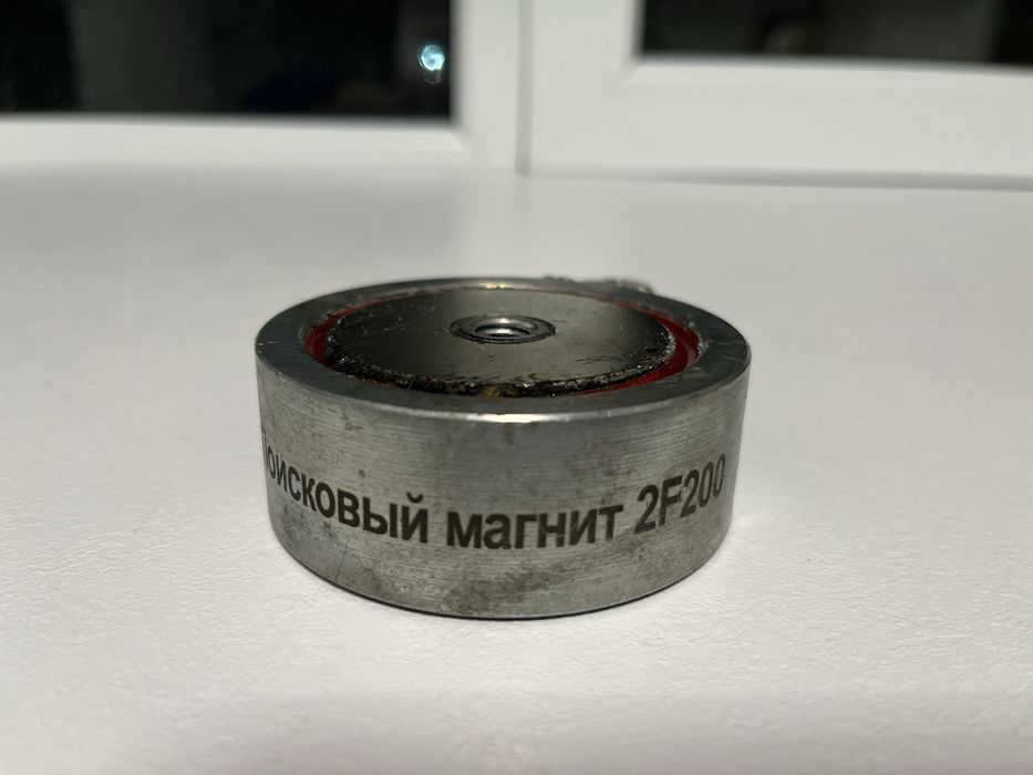 Продам ниодимовый магнит, 200кг , двухсторонний  звоните 0632690О32