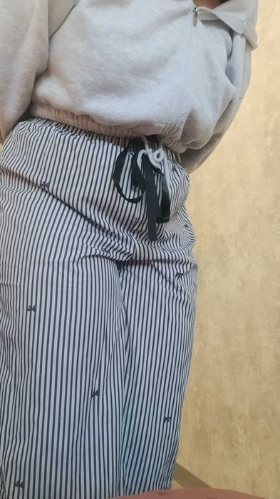 Штани вільного крою