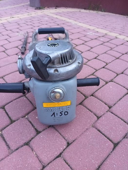 Młot wyburzeniowy spalinowy Wacker
