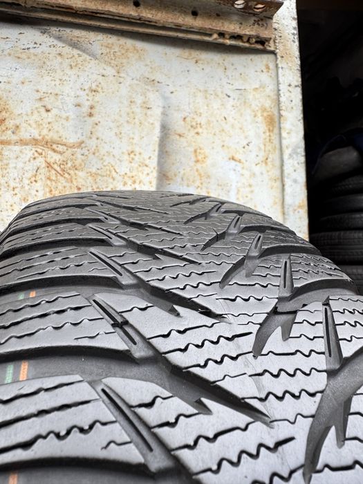 175/65 r14 Goodyear UltraGrip 8 зима (6.5 мм.) конец 2019 года