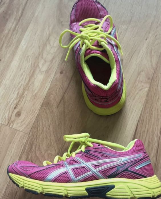 Buty do biegania asics