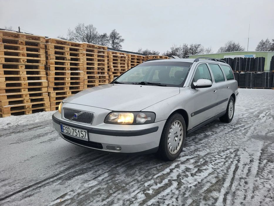 Volvo V70 Bezawaryjny samochód