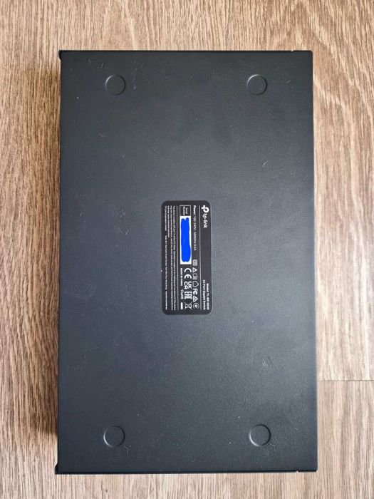 Комутатор TP-Link TL-SG1024D 24 порти гігабіт + кабель і кріплення