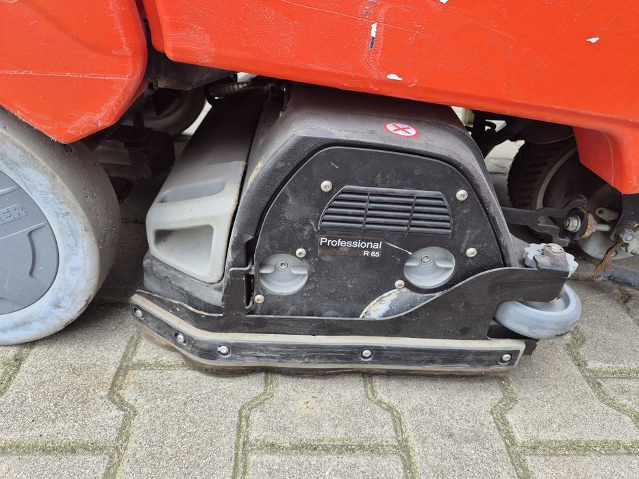 Szorowarka podłogowa Karcher B90R Faktura  ROK 2017. 864h