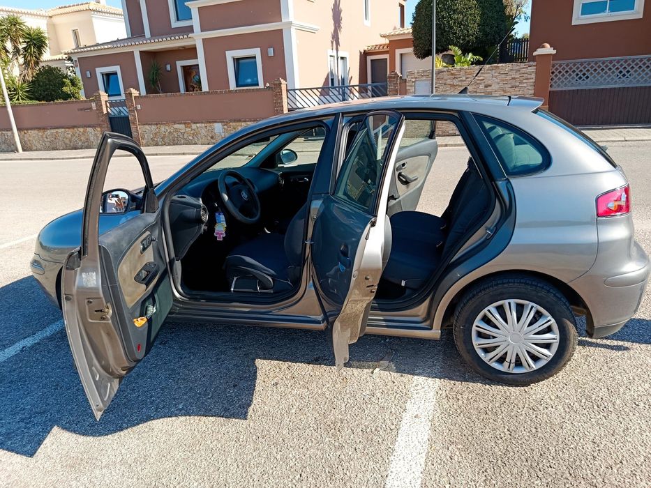 Seat ibiza 2004 negociável