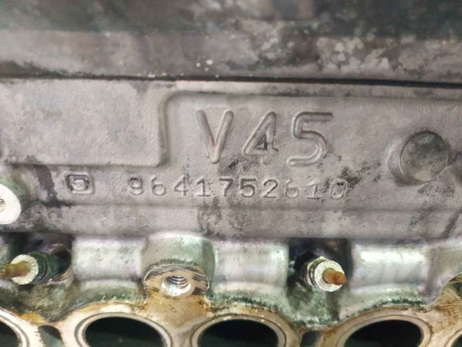 Peugeot/Citroen C4 Picasso 06-13 двигун 2.0 hdi DV4038 10DYUR