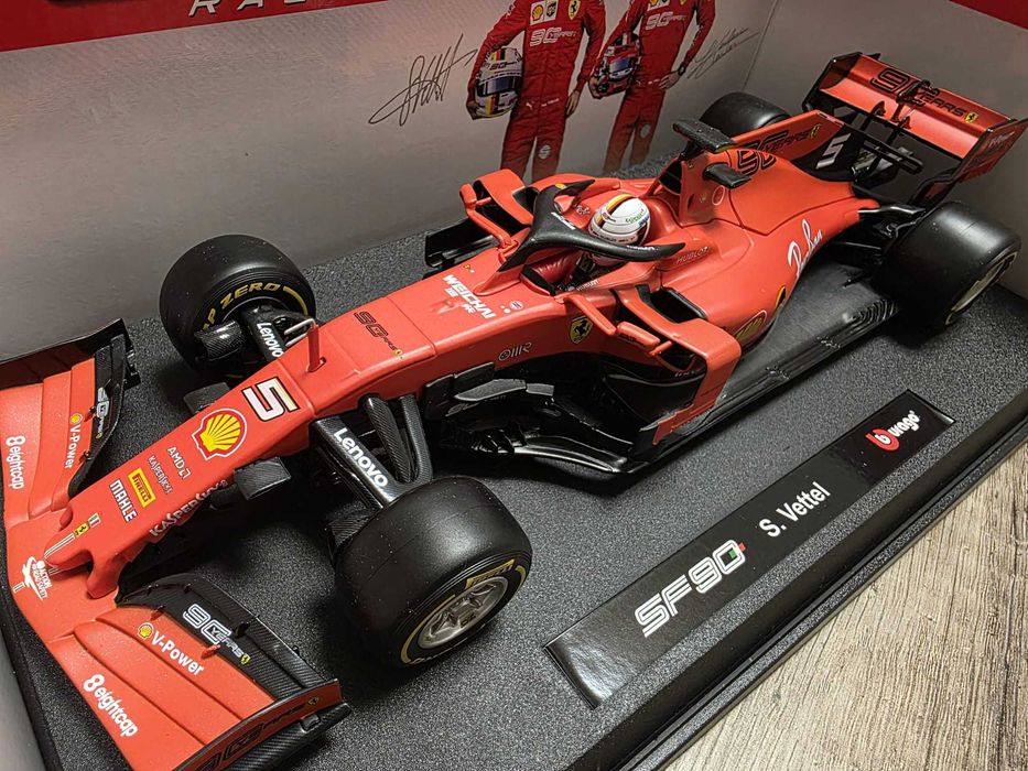 Ferrari SF90 Sebastian Vettel 1:18 Burago Ferrari Racing