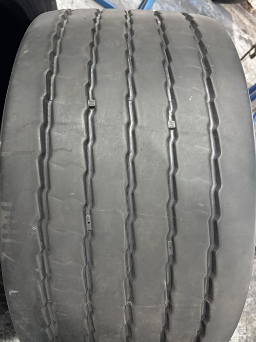 шина вантажна б/в 435/50R19,5 Hankook TH31 (2 шт)