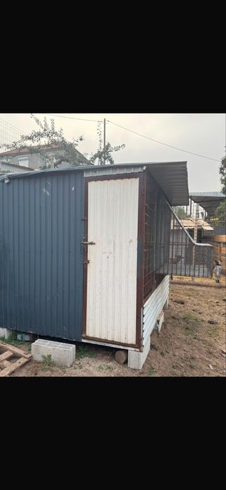 Pombal com tres metros comprimento e dois de largura