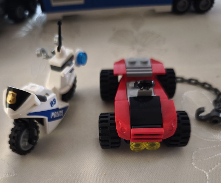 Lego City 60139 Mobilne centrum dowodzenia