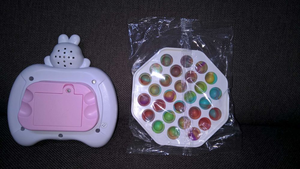 dwie zabawki sensoryczne antystresowe POP IT