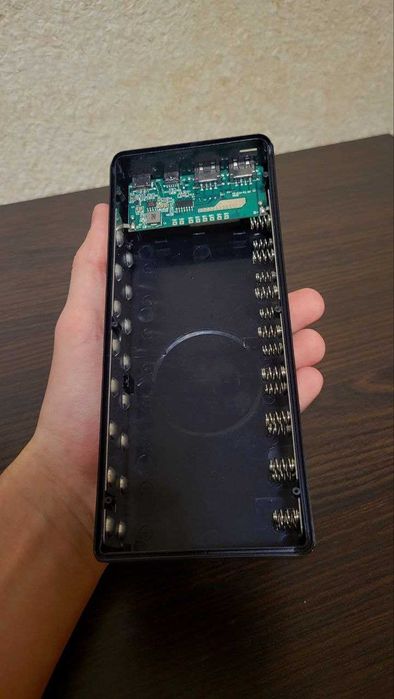 Корпус для повербанку c16x18650