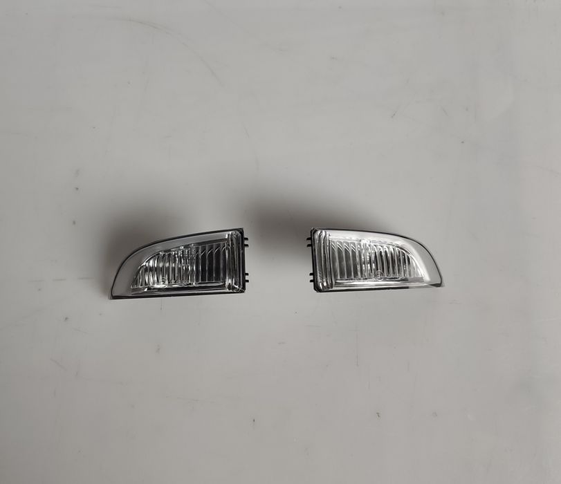 Farolim pisca  espelho Renault Megane3 Scenic 3 laguna fluence NOVOS