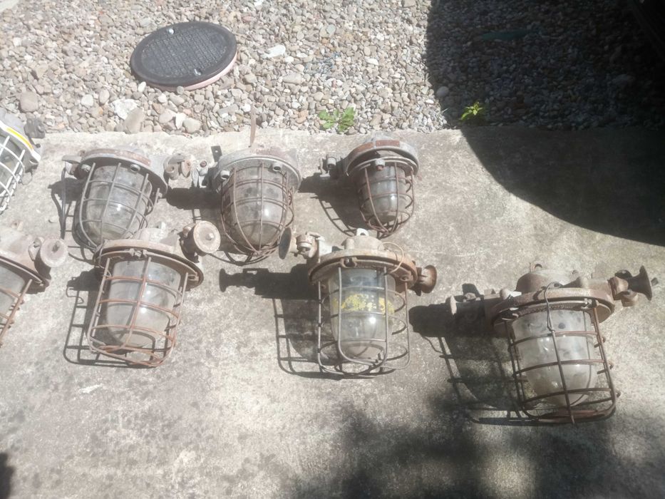 Zabytkowa Lampa gornicza , warsztatowa. Stan dobry.