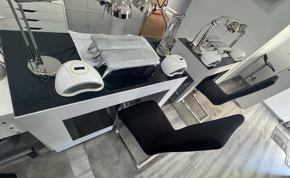 Recheio de Loja de Unhas – Mesas, Poltronas, Balcão e Acessórios