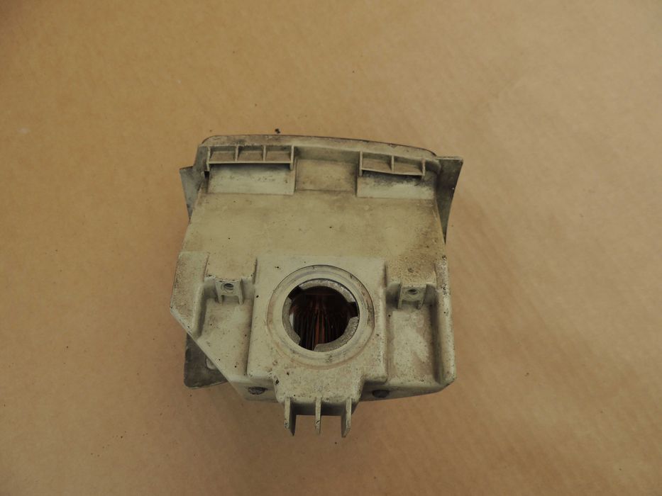 Lampa przednia prawa europejska Audi 100 C2 LIFT 79,80,81,82