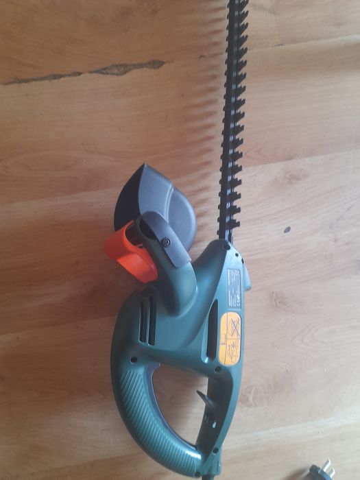 Maquina de cortar sebes