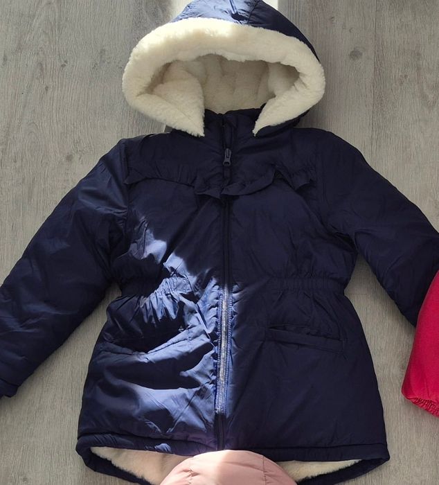 Kurtka zimowa z futerkiem r.122 bardzo ciepła