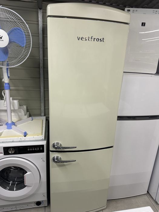 Lodówka retro Vestfrost wzor smeg