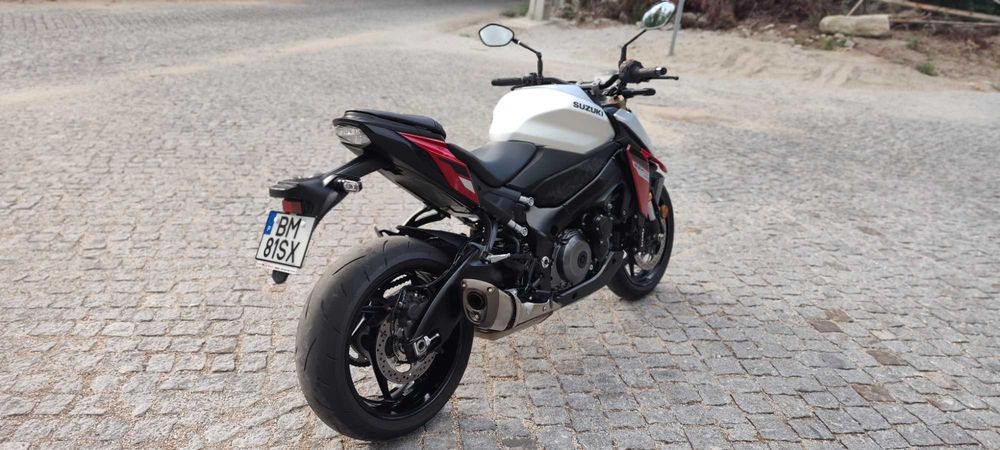 Suzuki  GSX 1000