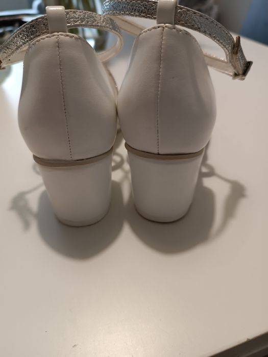 Buty ślubne r. 35
