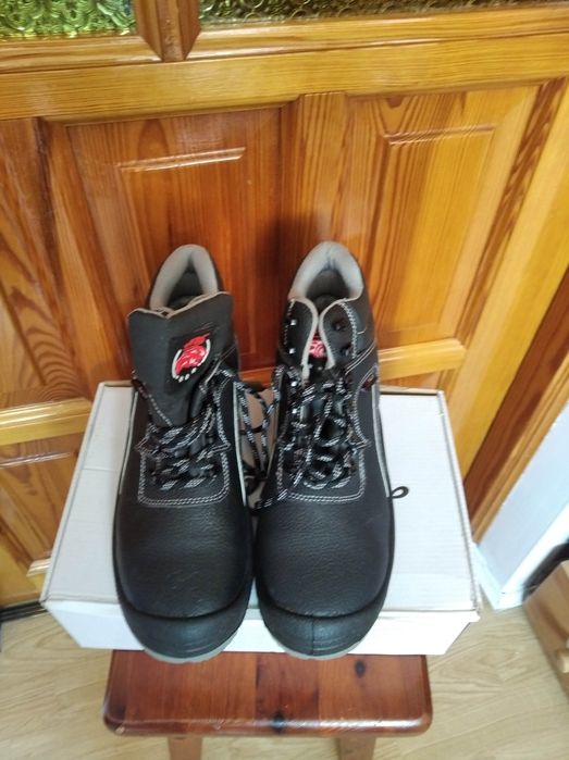 Buty robocze rozmiar 42