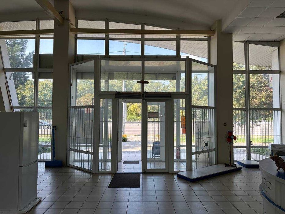 Аренда помещения ж/м Коммунар. Набережная заводская 103а: 230 грн ...