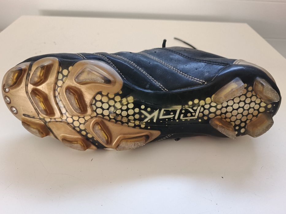 Reebok RB 710 HSV, buty piłkarskie, korki. Stan bdb.