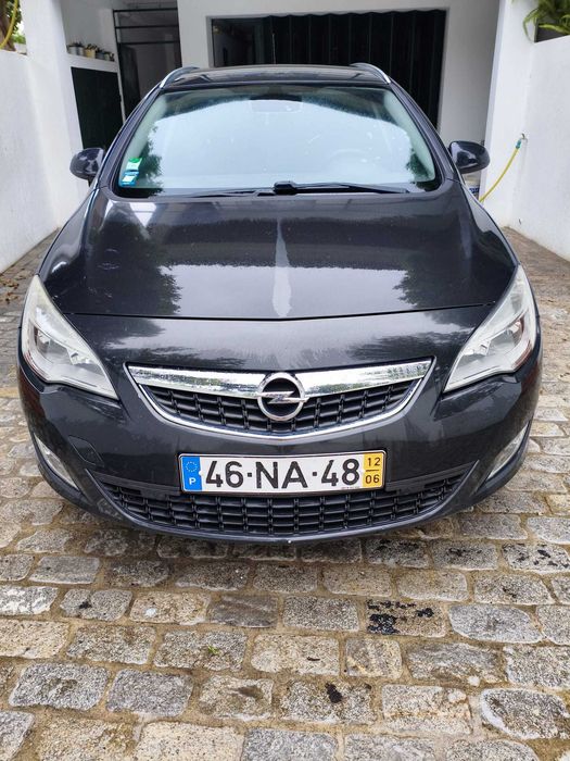 Opel Astra J 1.7 CDTI - 2012
