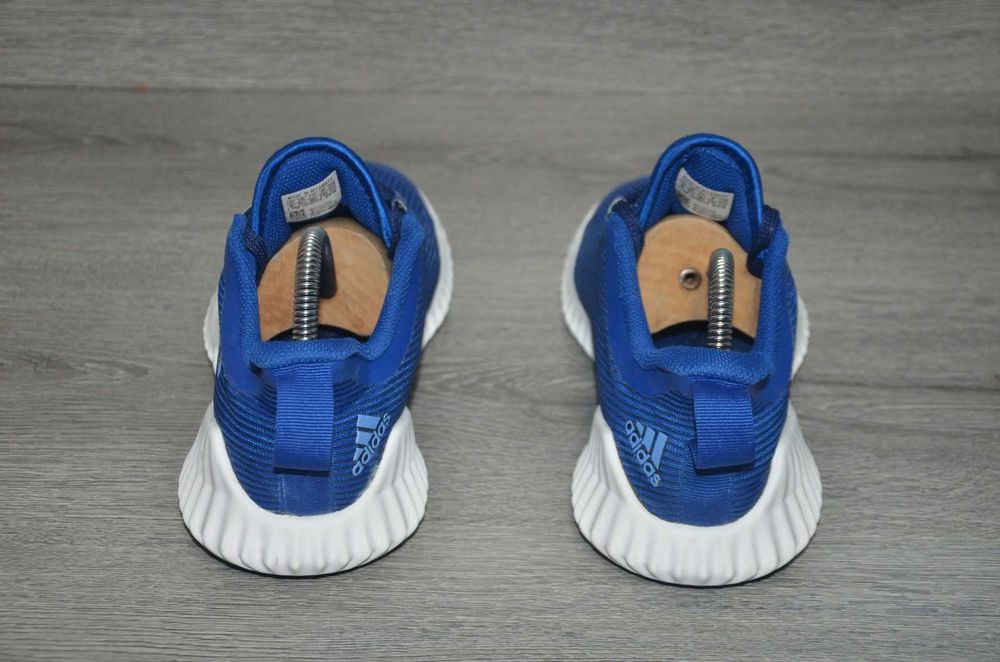 Продам кросівки ФІРМА Adidas fortarun