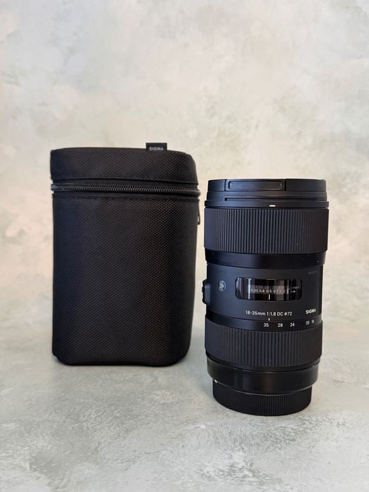 Canon EOS 90D + Sigma Art 18-35mm f/1.8 Bundle Profissional como novo