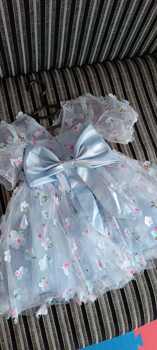 Святкове плаття для дівчинки на 2 рочки з подарунком