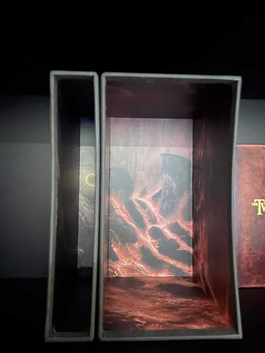 The Lord of the Rings+ the Hobbit (Deluxe Illustrated Boxed Set)