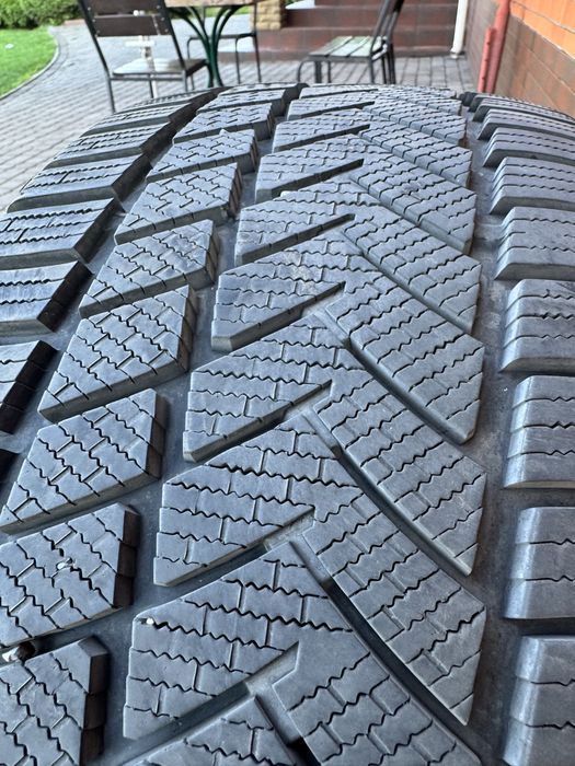 235/45r18  WANLI WINTER-MAX A1