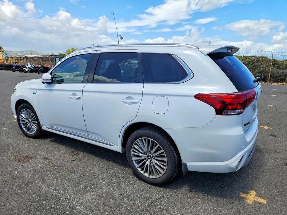 Mitsubishi Outlender Plug-in-Hybrid Sel 2019.
