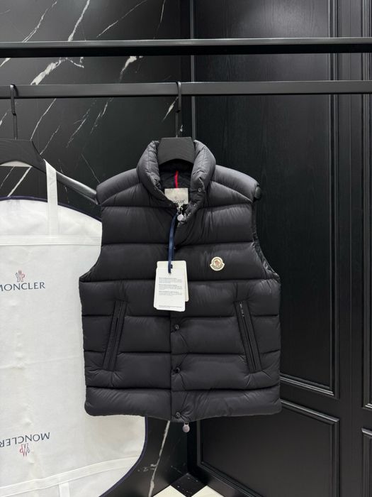 жилетка безрукавка Монклер Moncler мужская луи виттон  Louis Vuitton