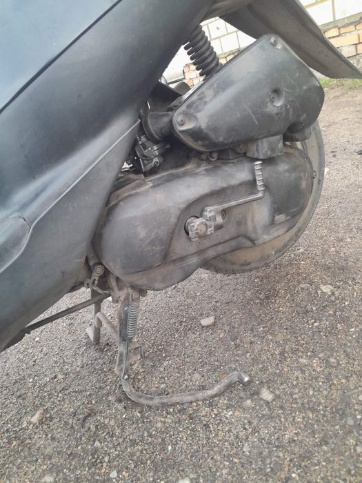 Скутер Suzuki Lets 1