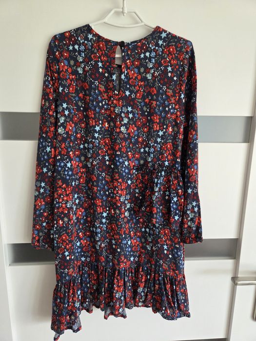 Sukienka z falbankami kwiatki Next r.110cm 5lat